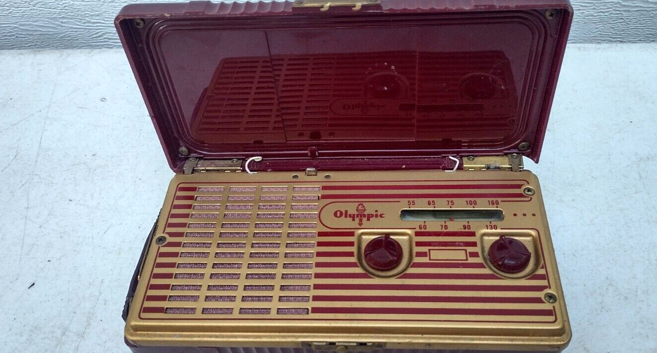 Vintage Olympic AM tube radio bakelite portable parts shelf display #489